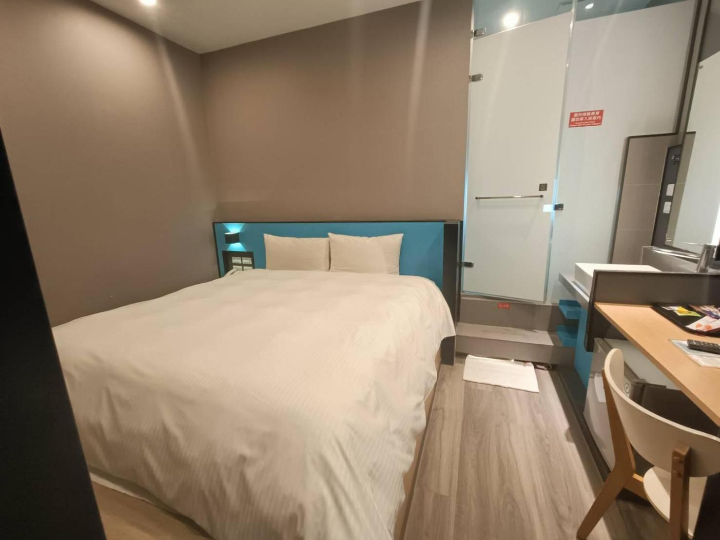 Walker-Taoyuan Hotell Exteriör bild